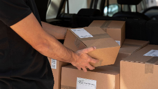 PACCHI EXPRESS: spedire pacchi in Italia in modo semplice, affidabile e professionale